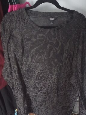 Simply Vera Vera Wang Black and Charcoal Patterned Top